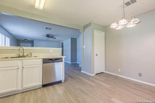 2054 DRAGON TRL New Braunfels, TX 78130