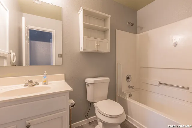 2054 DRAGON TRL New Braunfels, TX 78130