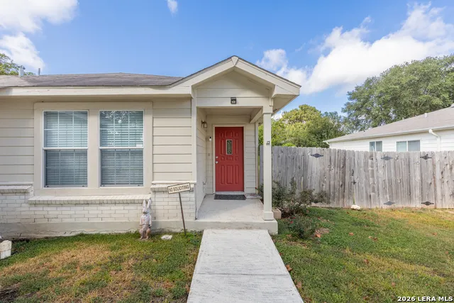 2054 DRAGON TRL New Braunfels, TX 78130