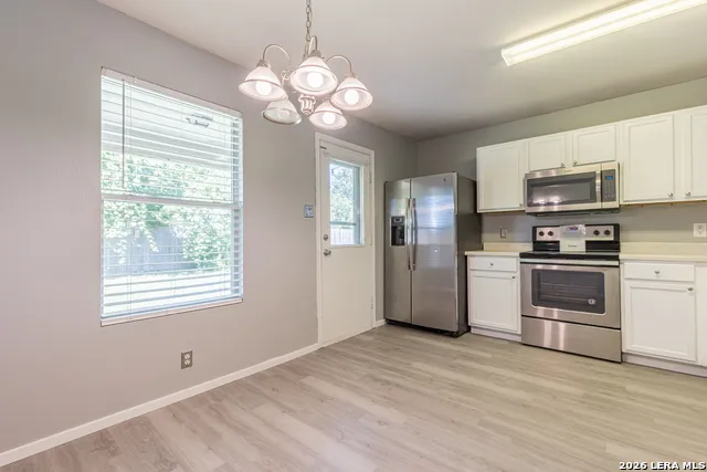2054 DRAGON TRL New Braunfels, TX 78130