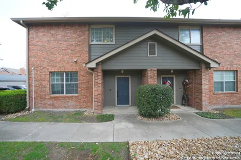 68 CHAPEL HILL CIR