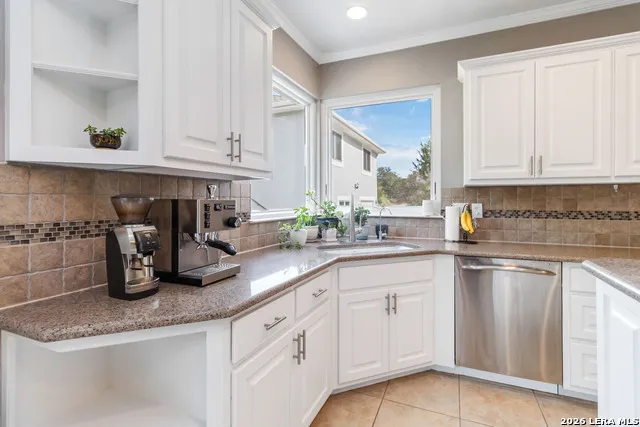 21927 PARK VIEW DR Garden Ridge, TX 78266