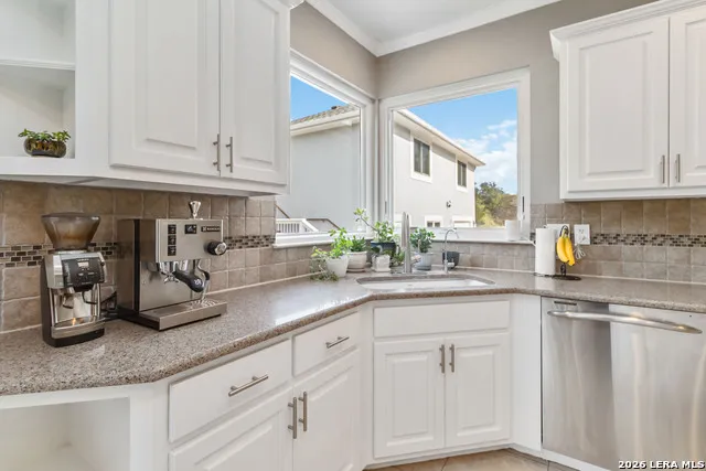 21927 PARK VIEW DR Garden Ridge, TX 78266