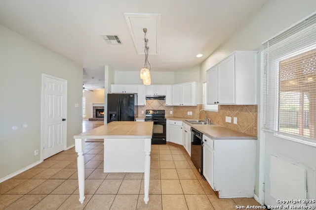 124 RUSTIC TRL Cibolo, TX 78108
