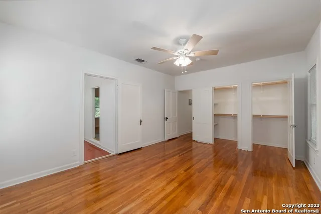 465 S GUENTHER AVE New Braunfels, TX 78130