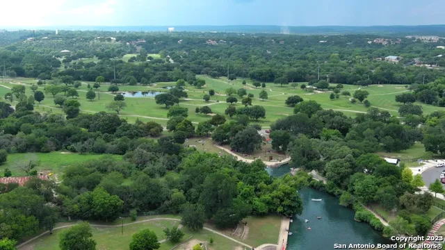 465 S GUENTHER AVE New Braunfels, TX 78130