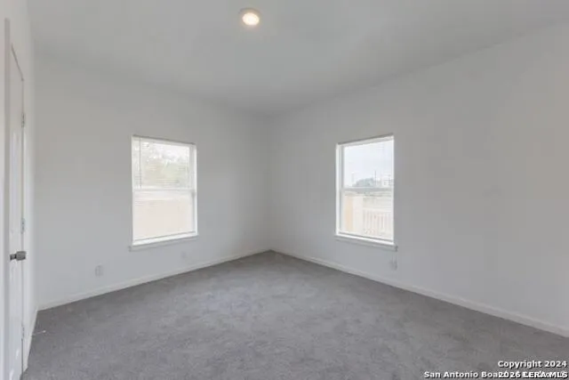 103 S MITTMAN ST San Antonio, TX 78203