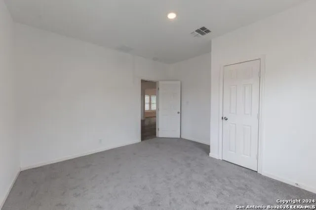 103 S MITTMAN ST San Antonio, TX 78203