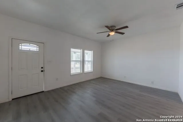 103 S MITTMAN ST San Antonio, TX 78203