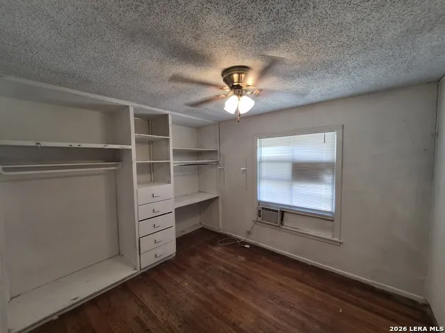 807 Weizmann St San Antonio, TX 78213