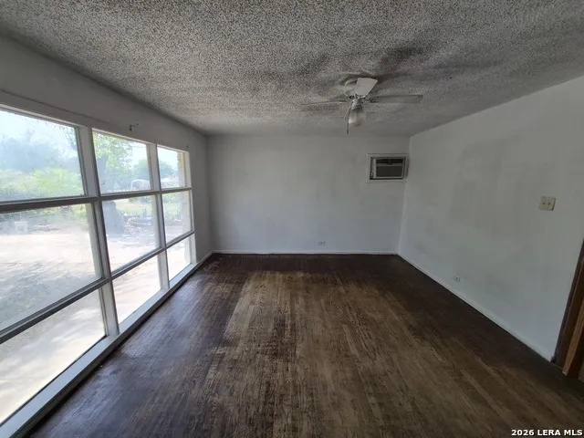 807 Weizmann St San Antonio, TX 78213