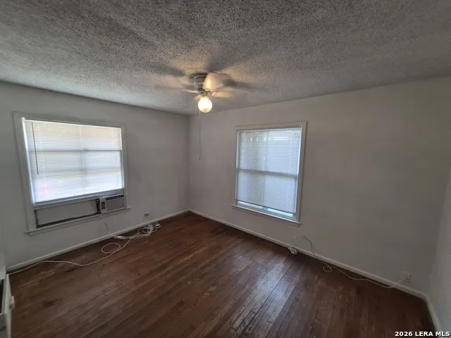 807 Weizmann St San Antonio, TX 78213