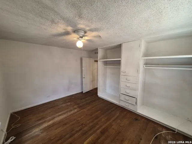 807 Weizmann St San Antonio, TX 78213