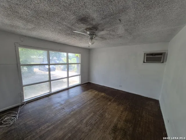 807 Weizmann St San Antonio, TX 78213