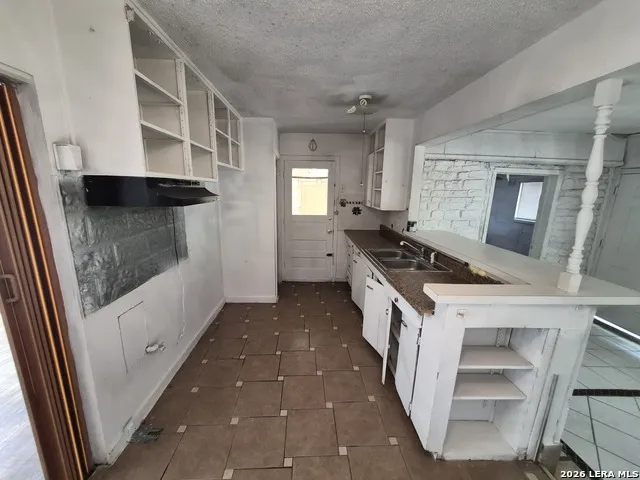807 Weizmann St San Antonio, TX 78213