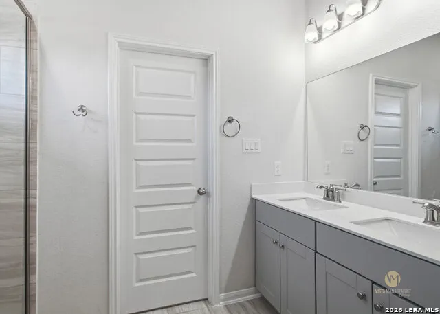 13225 FANTINE FLDS San Antonio, TX 78253