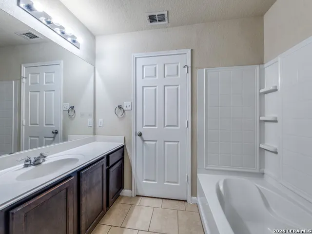 1507 Barons Den San Antonio, TX 78245