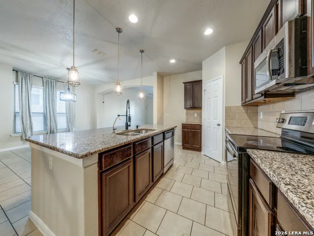 1507 Barons Den San Antonio, TX 78245