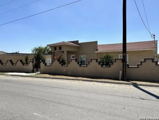 1481 CECILIO ST Unit UNIT B Eagle Pass, TX 78852