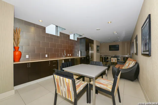 610 E Market St Unit 2704 San Antonio, TX 78205