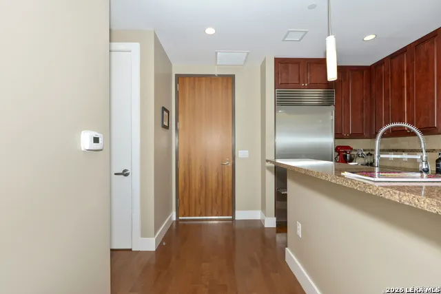 610 E Market St Unit 2704 San Antonio, TX 78205