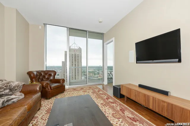 610 E Market St Unit 2704 San Antonio, TX 78205
