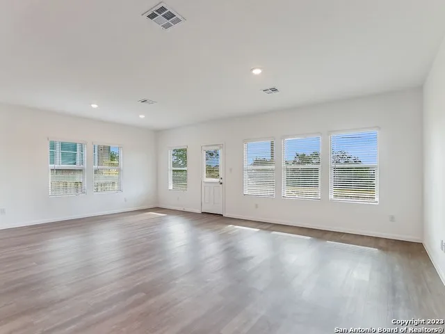 32142 ESCAROLE BND Bulverde, TX 78163