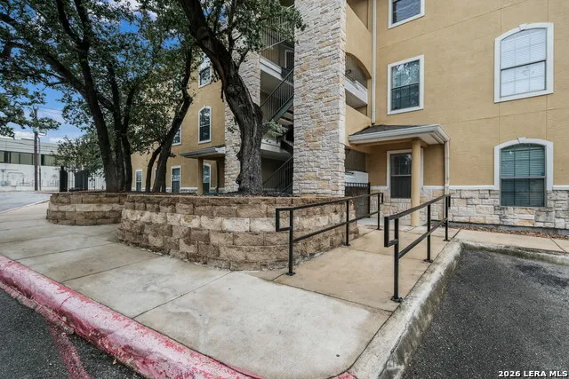 7323 Snowden Rd Unit 3201 San Antonio, TX 78240