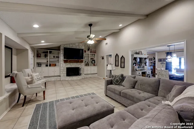 1229 RAPIDS RD New Braunfels, TX 78130
