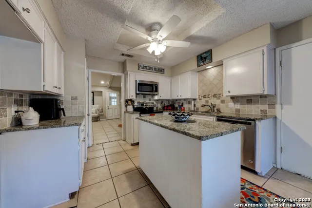 1229 RAPIDS RD New Braunfels, TX 78130