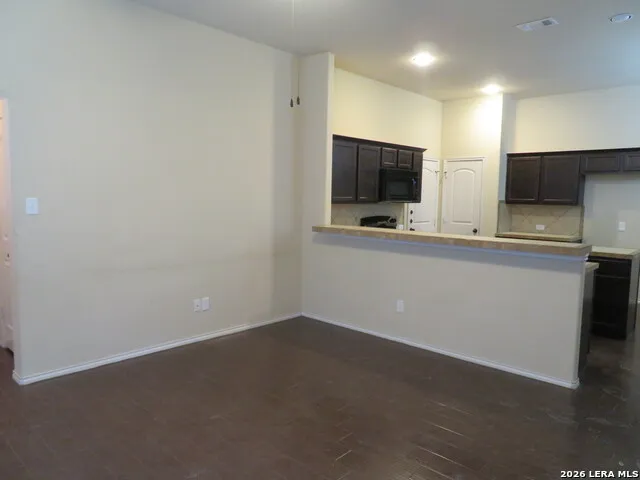 554 CREEKSIDE CIR New Braunfels, TX 78130
