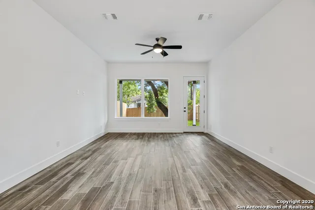 214 Connelly St Unit 1 San Antonio, TX 78203
