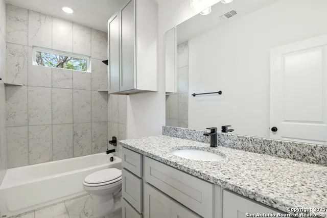 214 Connelly St Unit 1 San Antonio, TX 78203