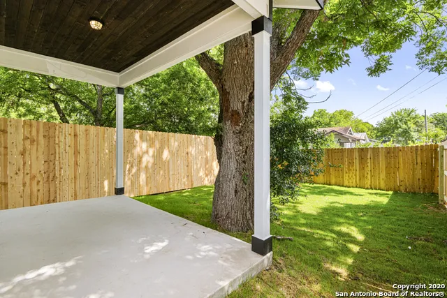 214 Connelly St Unit 1 San Antonio, TX 78203