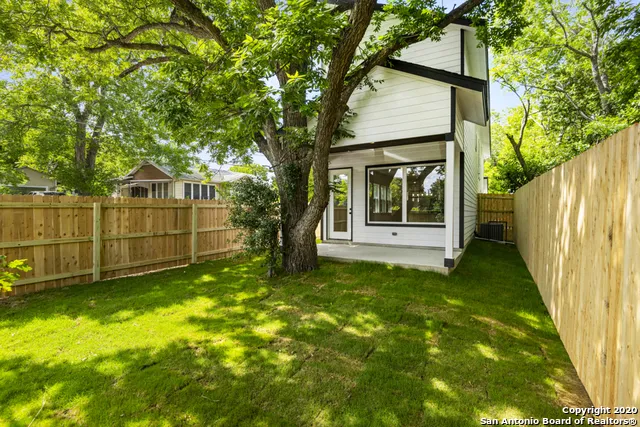 214 Connelly St Unit 1 San Antonio, TX 78203