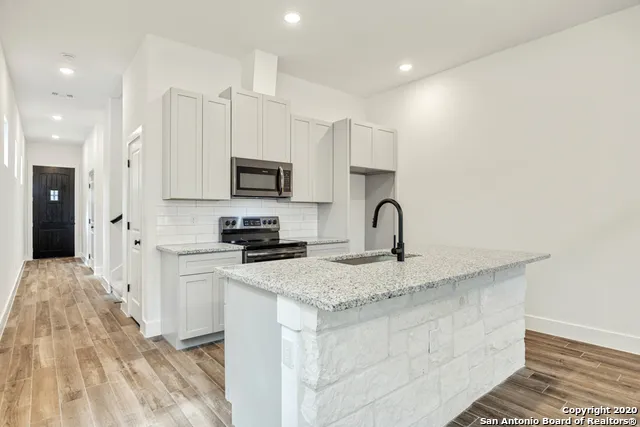 214 Connelly St Unit 1 San Antonio, TX 78203