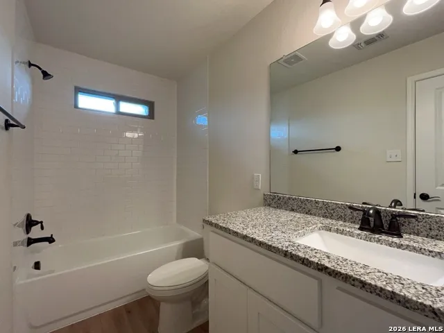 2515 Lynwood Bend Unit 102 San Antonio, TX 78245