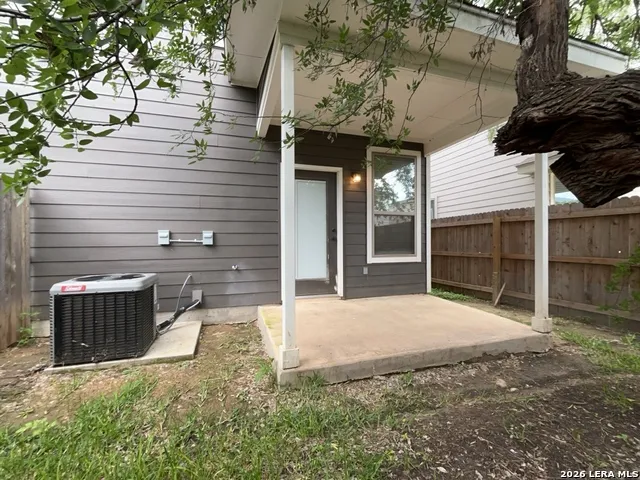2515 Lynwood Bend Unit 102 San Antonio, TX 78245