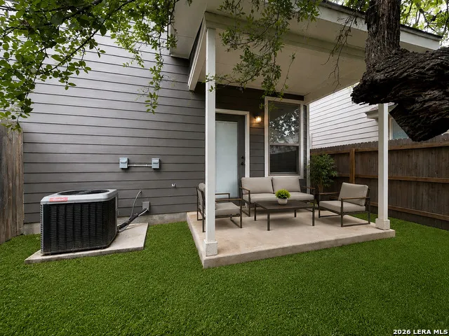 2515 Lynwood Bend Unit 102 San Antonio, TX 78245