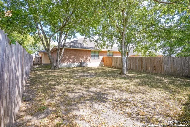 1043 Misty Acres Dr New Braunfels, TX 78130