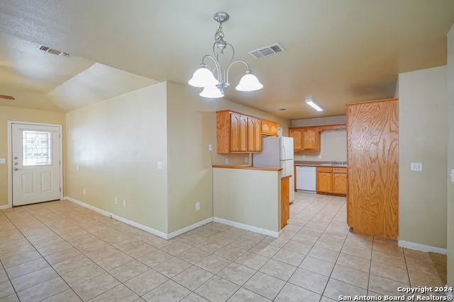 1043 Misty Acres Dr New Braunfels, TX 78130