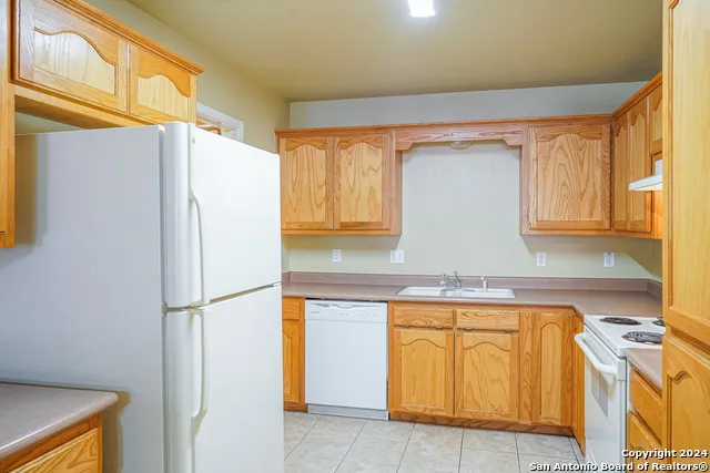 1043 Misty Acres Dr New Braunfels, TX 78130