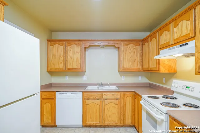 1043 Misty Acres Dr New Braunfels, TX 78130