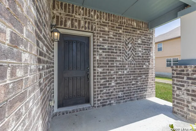 746 Farmers Dell New Braunfels, TX 78130