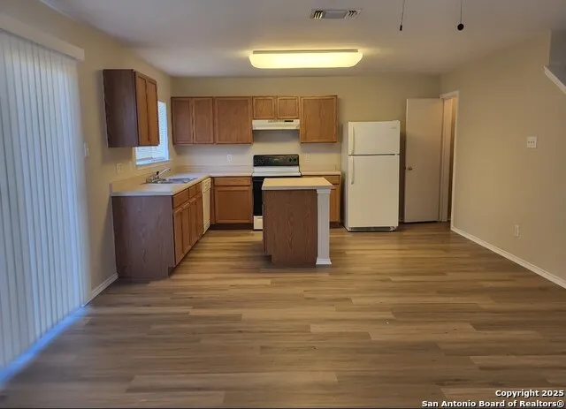 754 Pinafore ST San Antonio, TX 78253