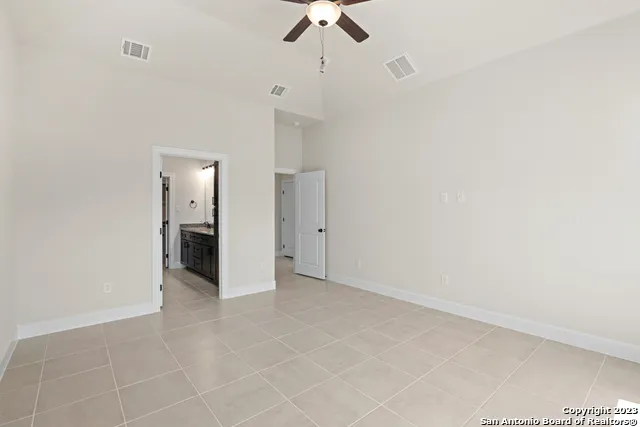 215 Park Circle Hondo, TX 78861