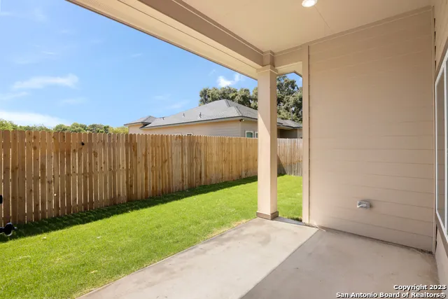 215 Park Circle Hondo, TX 78861