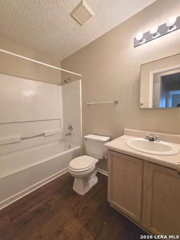 2303 DALHART PASS San Antonio, TX 78245