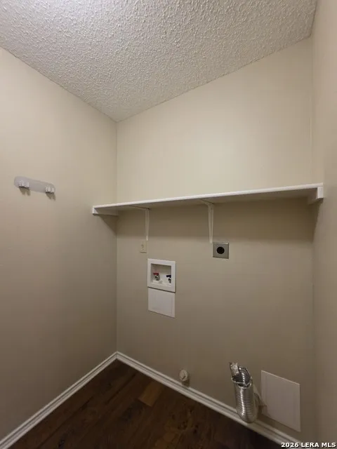 2303 DALHART PASS San Antonio, TX 78245