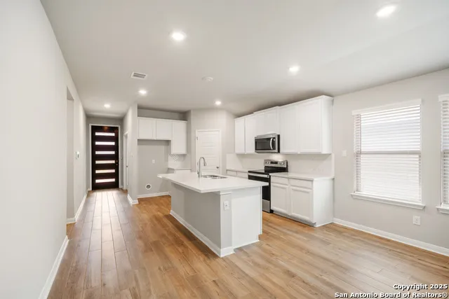 1220 Ella Xing New Braunfels, TX 78130